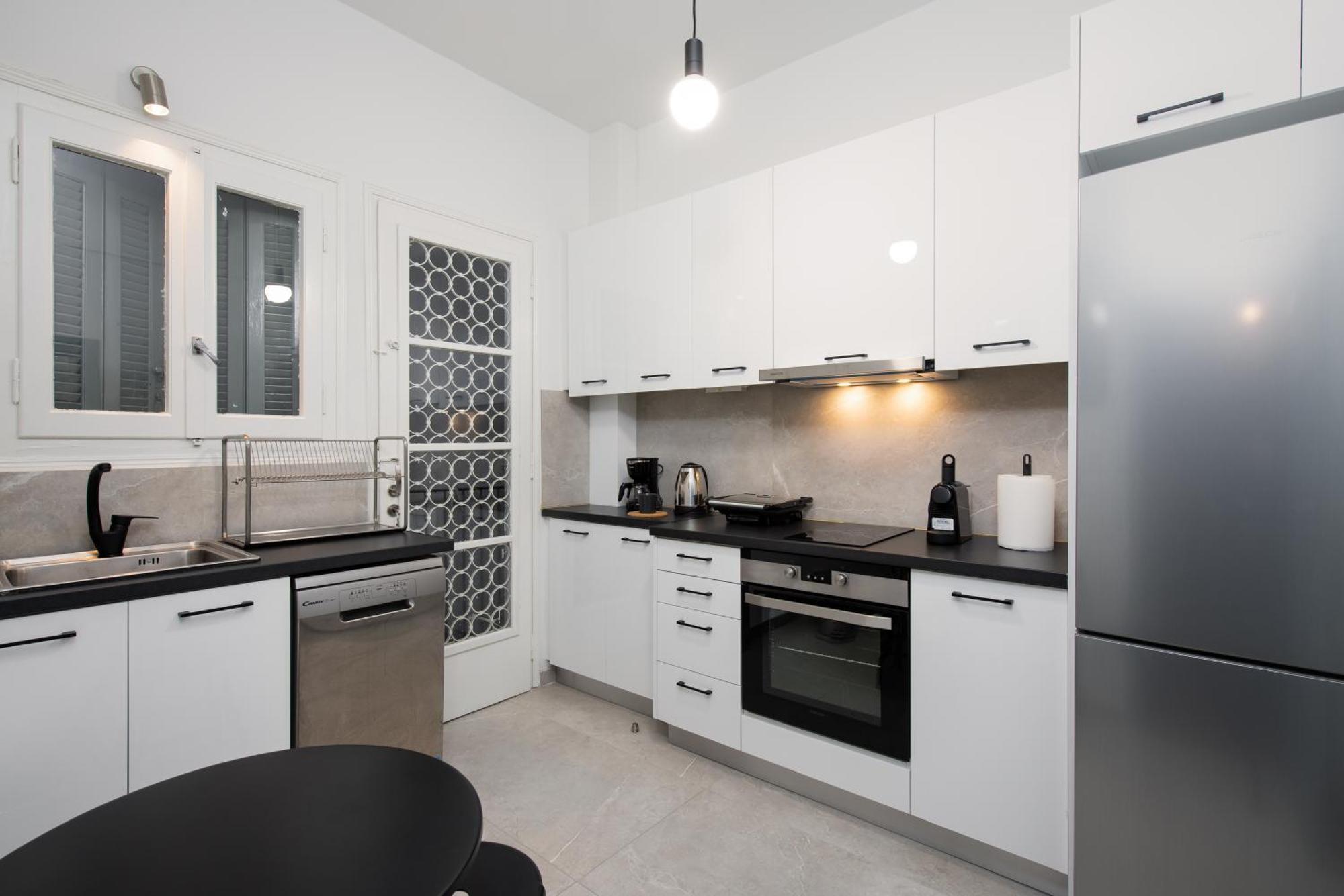 Philos At Nikis - Two Bedroom In Plaka Atenas Exterior foto
