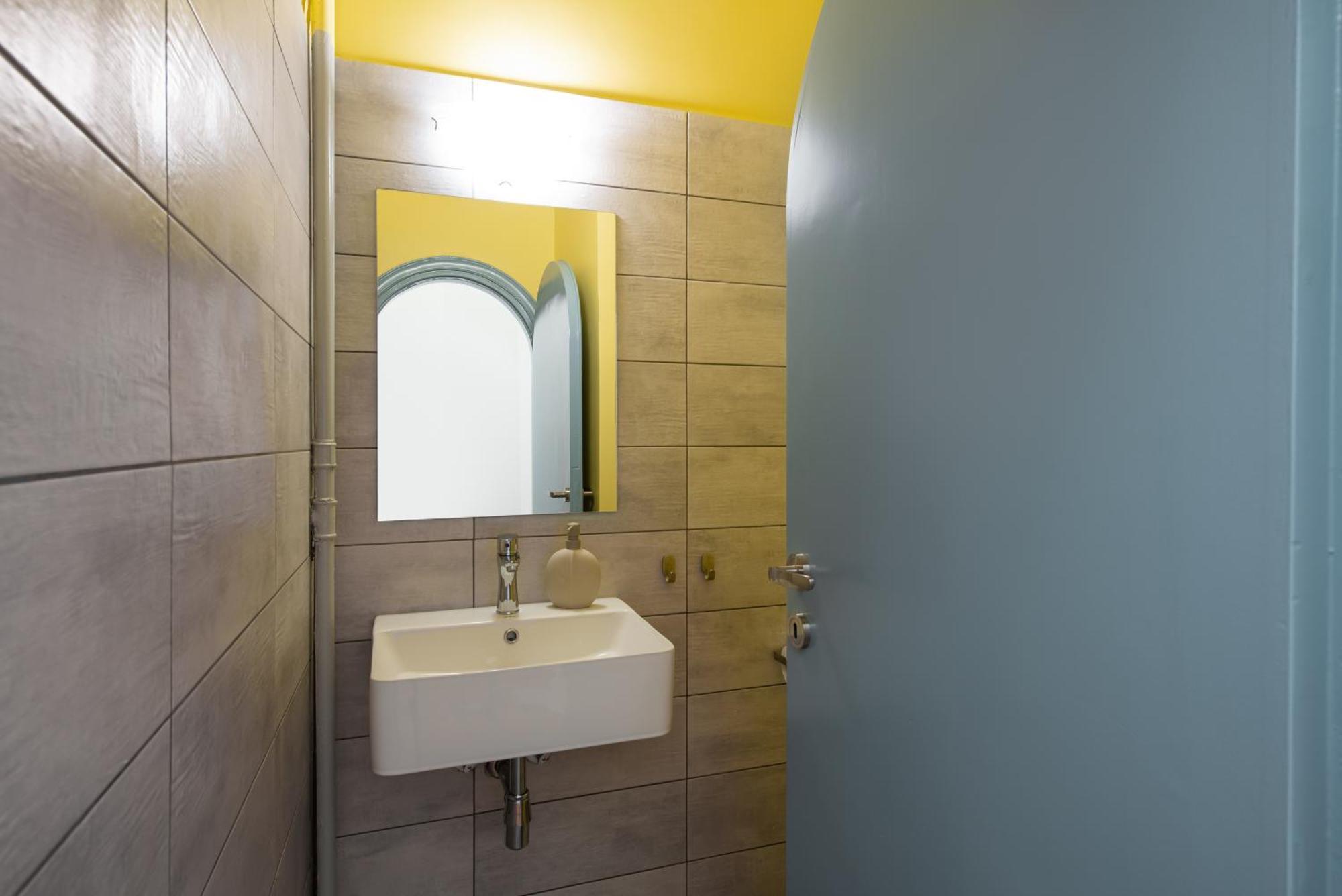 Philos At Nikis - Two Bedroom In Plaka Atenas Exterior foto